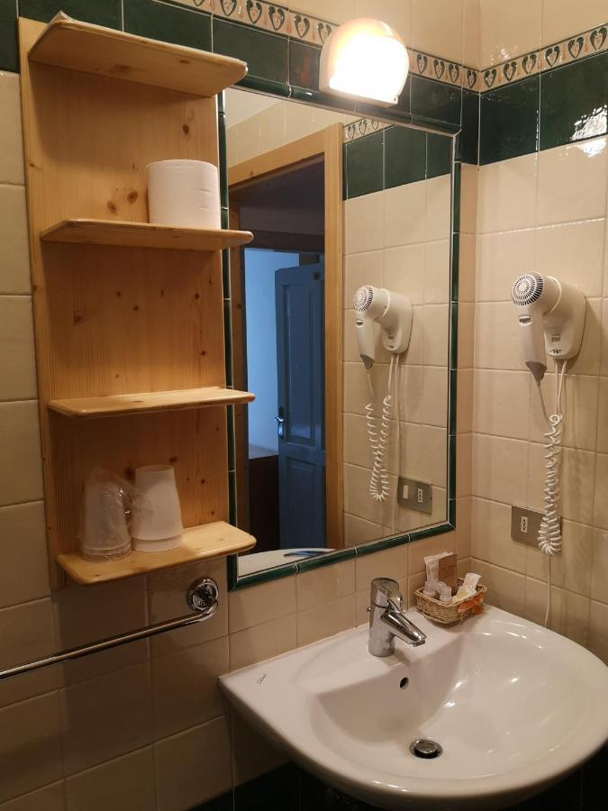 Hotel Villa Milano Peio Fonti Kültér fotó
